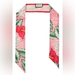 GUCCI x KEN SCOTT - RARE
Limited edition, collector’s item NWT (new w/tags)